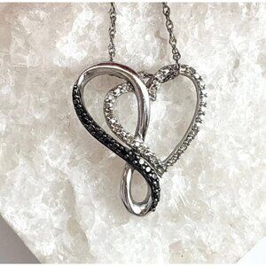 Heart Shaped Black & White CZ Sterling Silver 925 Vintage Pendant Necklace - 18"